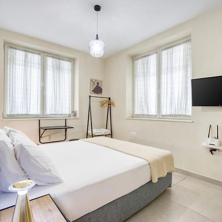 Bentzi...Boutique Apartment 1, Classic Double With Kitchenette, 2 Guests Athen Exterior foto